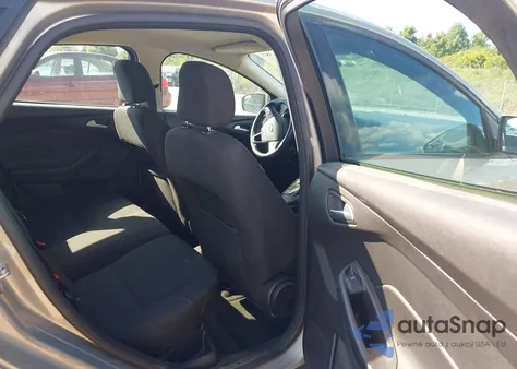 2015 Ford Focus Se из США, поврежденный, VIN 1FADP3K23FL200512